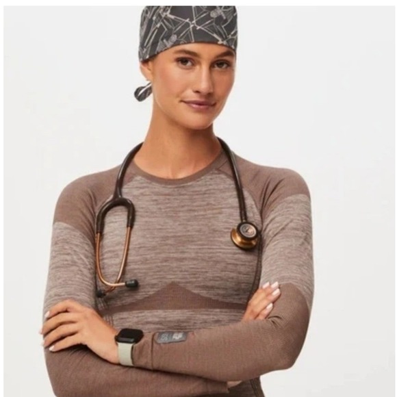 Figs Tops - Figs x Star Wars Ortovox 230 Long Sleeve Women's Merino Wool Underscrub